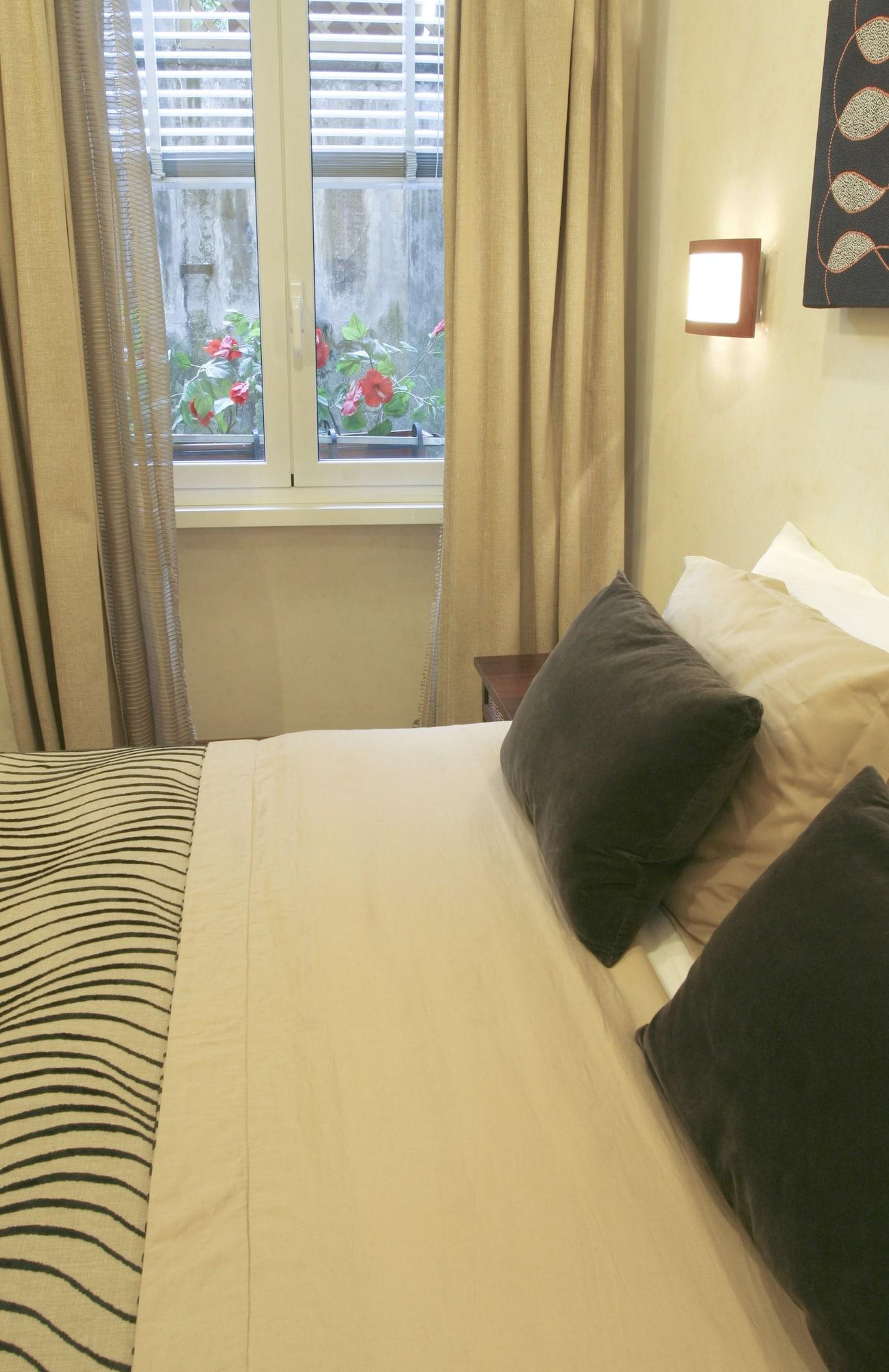 Daphne Trevi Apartment *